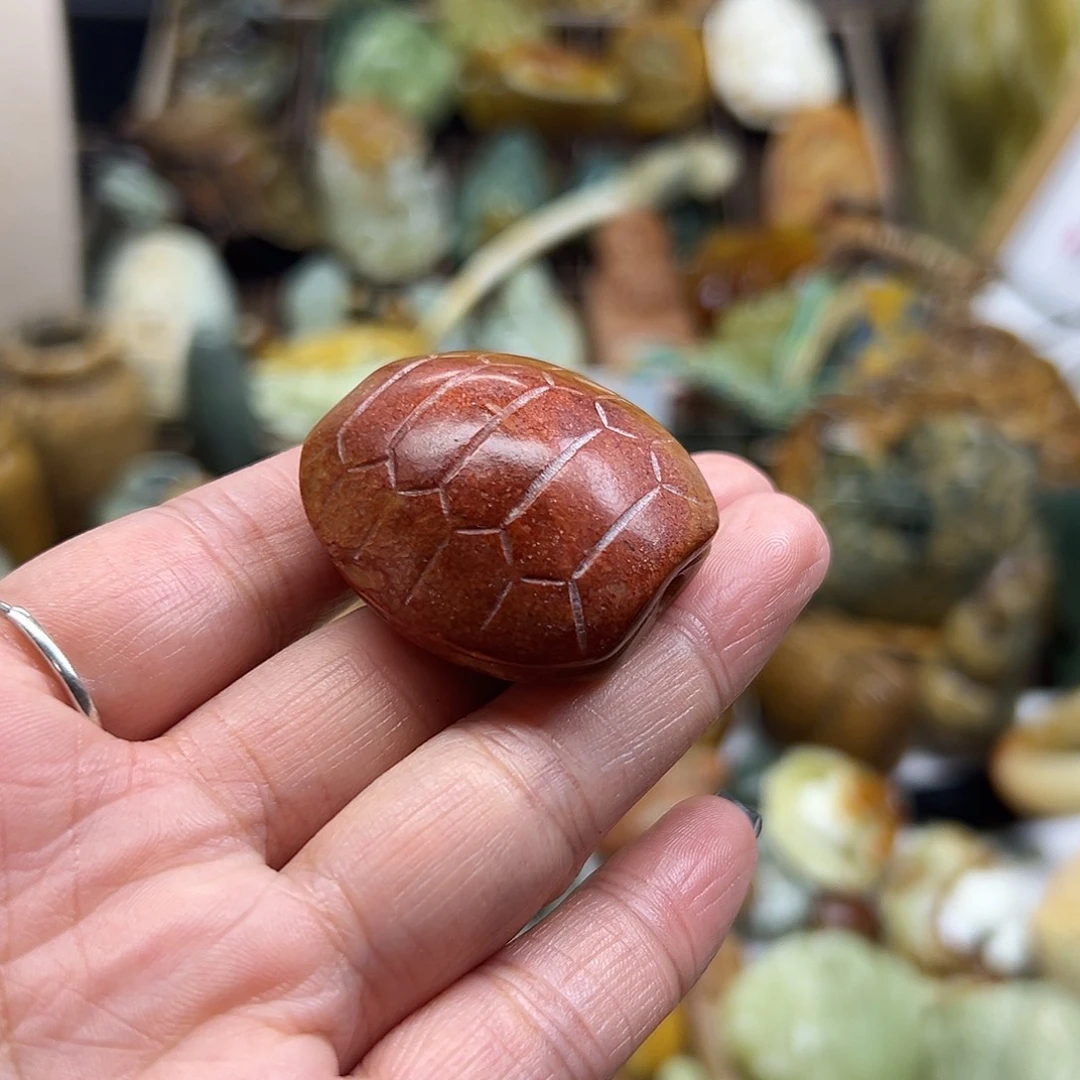 颈饰未镶嵌岫岩河磨玉（透闪石质玉）河磨玉富甲通眼