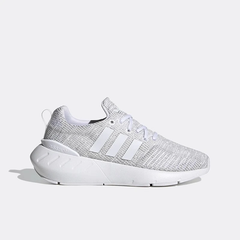 Adidas/阿迪达斯正品三叶草Swift Run 22女舒适休闲跑步鞋 GW8175