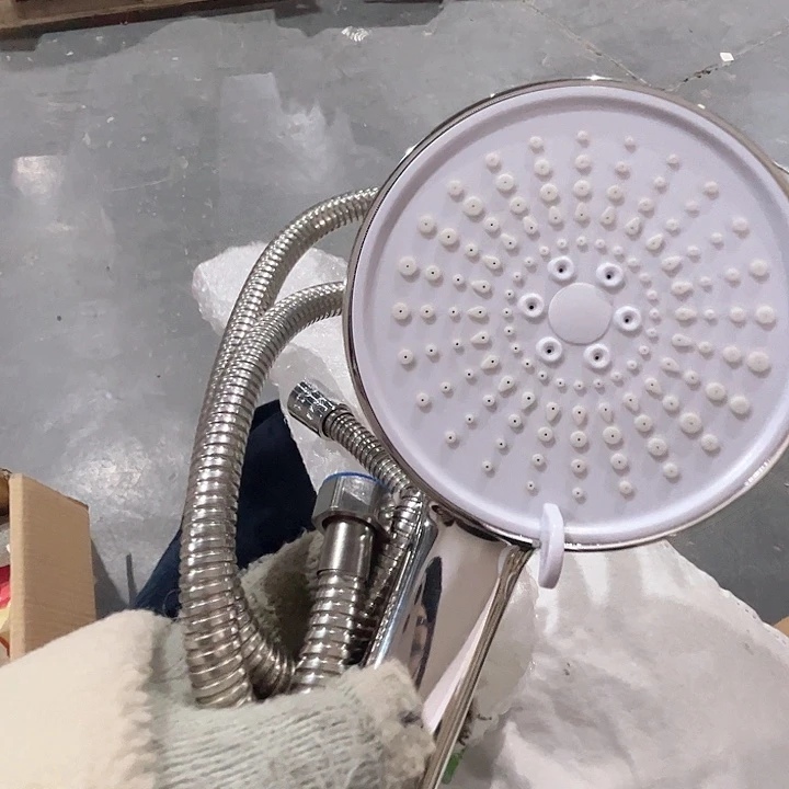 五档增压花洒带管。