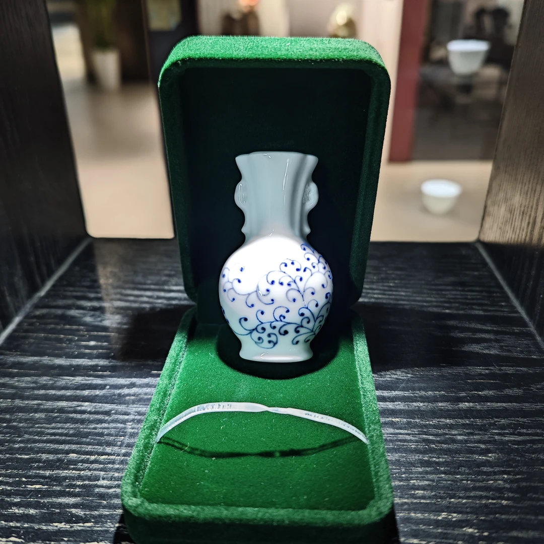 C21【人间瓷画】壁瓶 礼盒款三