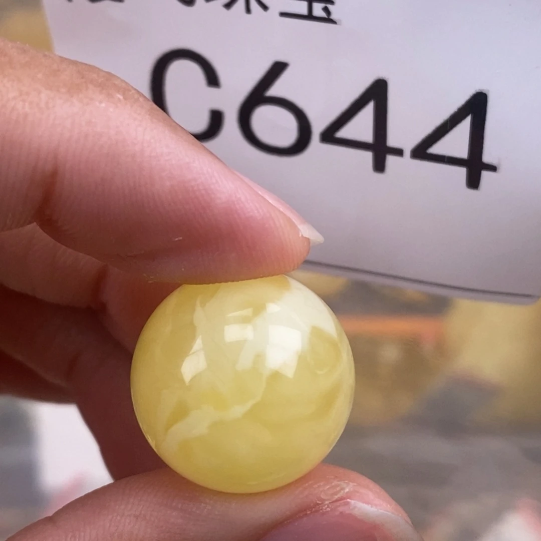 琥珀未镶嵌珠宝奇石18.4全