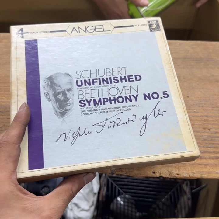 南***员哈哈哈哈哈哈哈哈哈哈