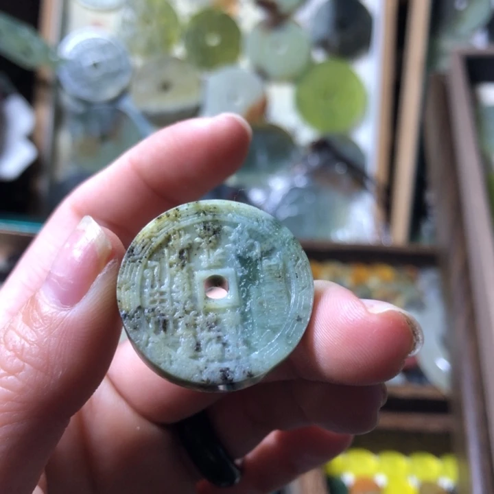 岫玉岫玉挂件未镶嵌