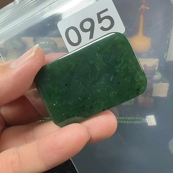 和田玉（碧玉）未镶嵌颈饰