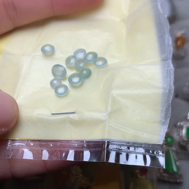 定制翡翠未镶嵌戒指