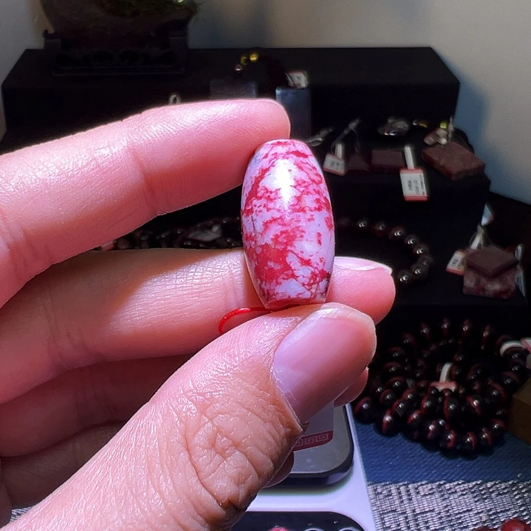 天然辰砂纯天然朱砂吊坠