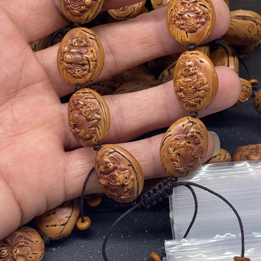 桃核雕刻弥勒手牌