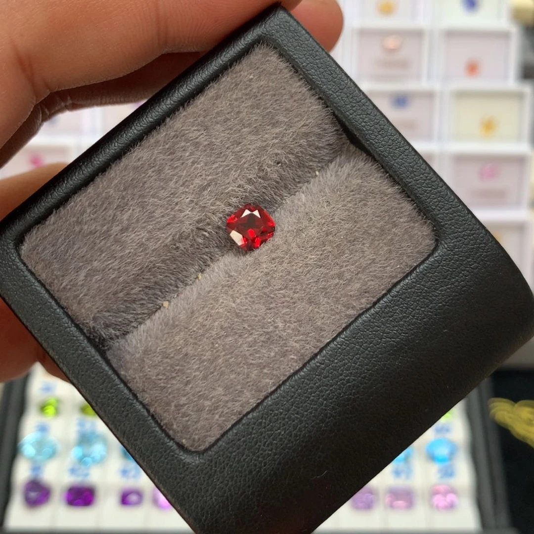 石榴石珠宝半成品未镶嵌方6