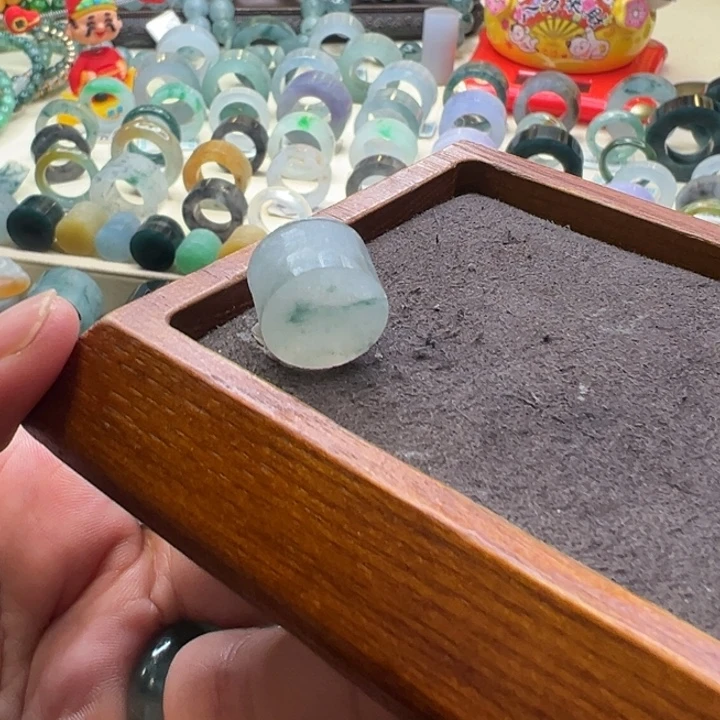 定制翡翠未镶嵌翡翠桶珠