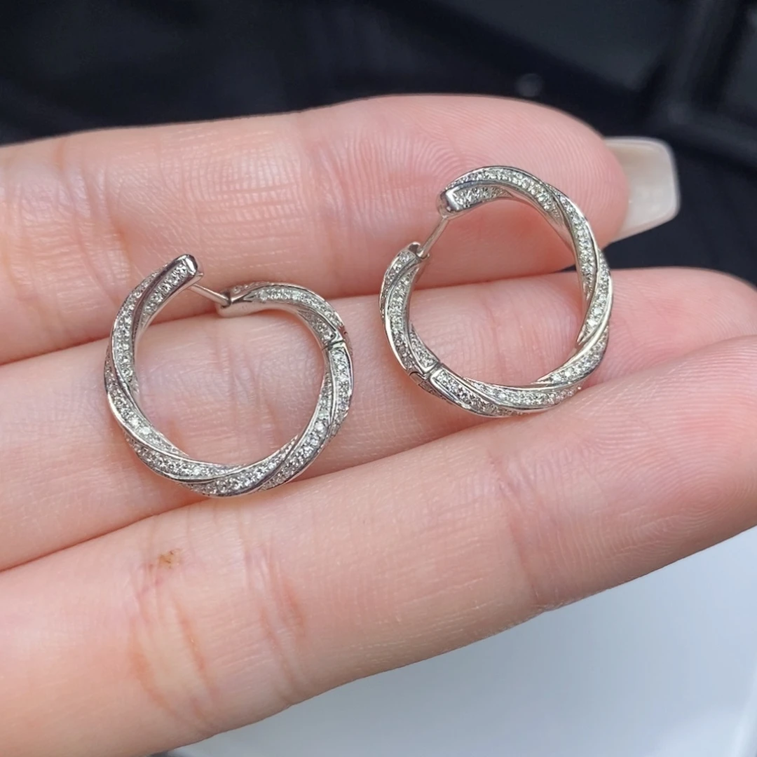 耳饰18K金镶嵌钻石设计款耳扣（搭配轮胎圈、路路通）