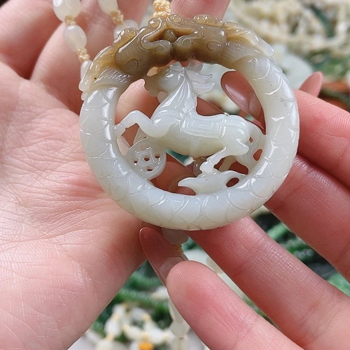 和田玉未镶嵌挂件