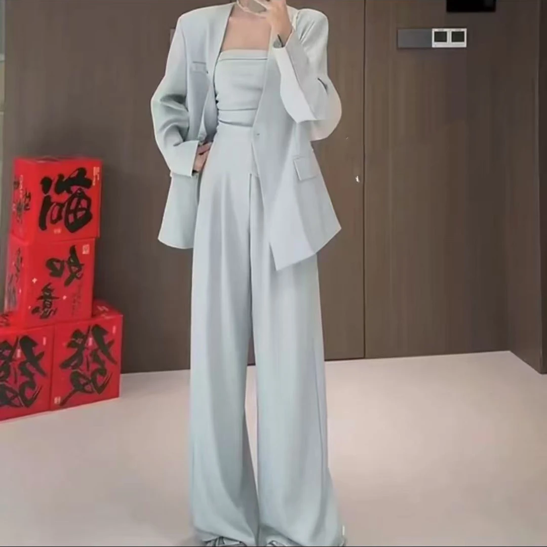 2025年春季新款时尚洋气显瘦百搭西服外套+阔腿裤+抹胸上衣三件套
