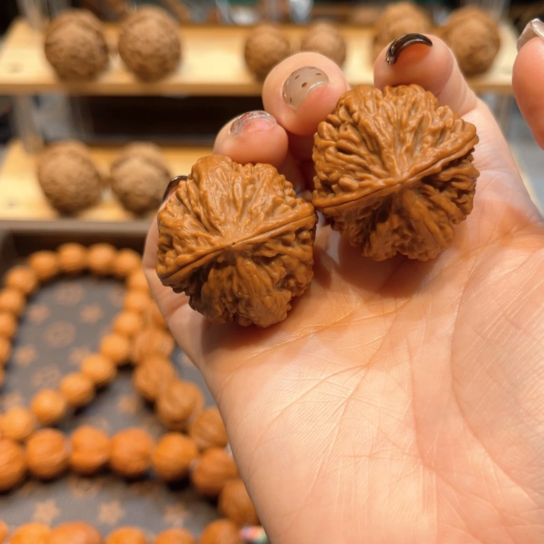 文玩核桃把件霸王筋