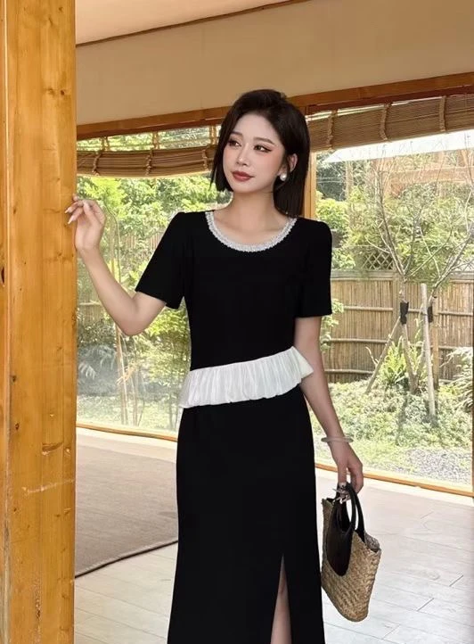 夏季时尚收腰显瘦开叉黑色气质百搭连衣裙