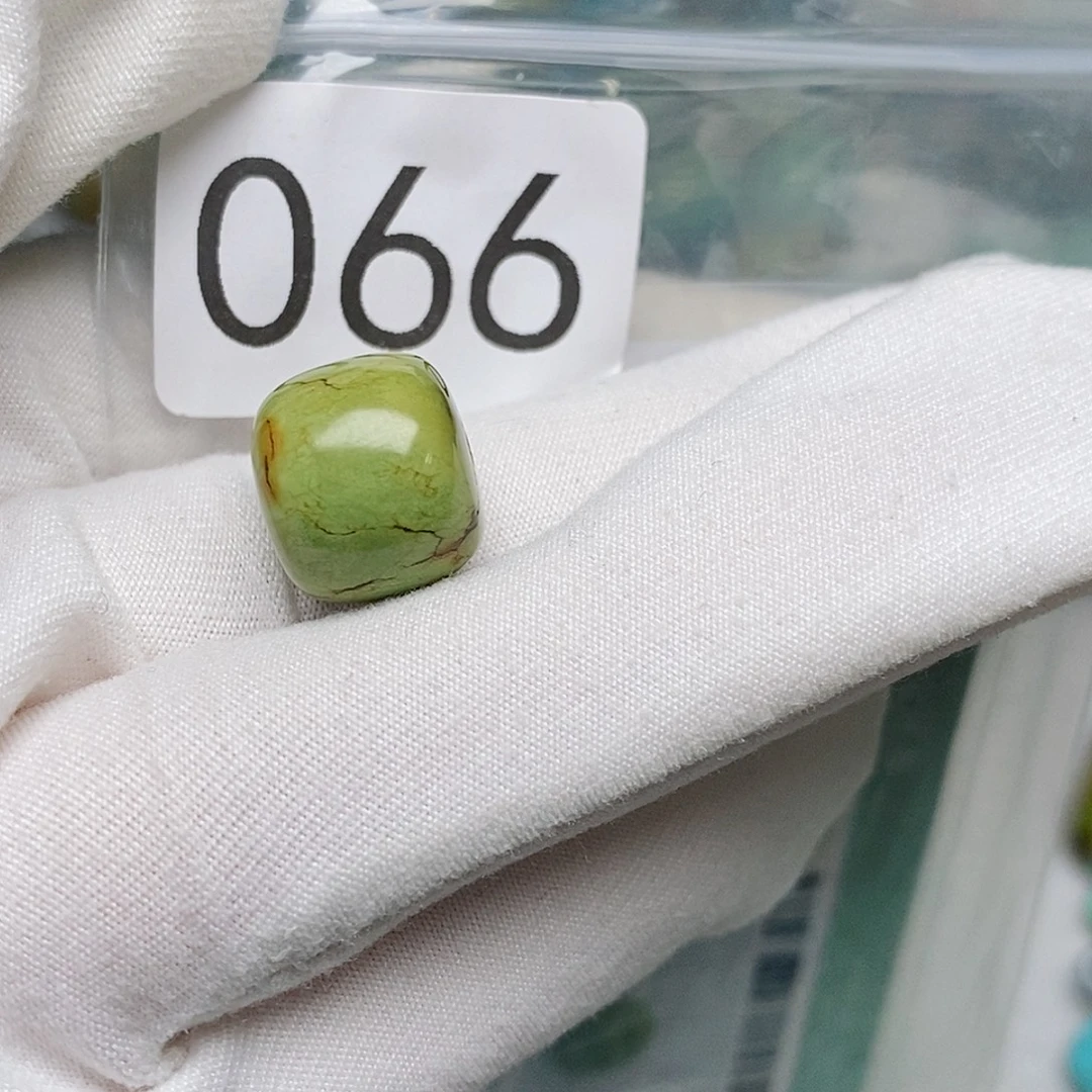 绿松石未镶嵌珠宝半成品