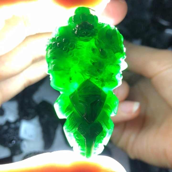 定制翡翠未镶嵌一念之间