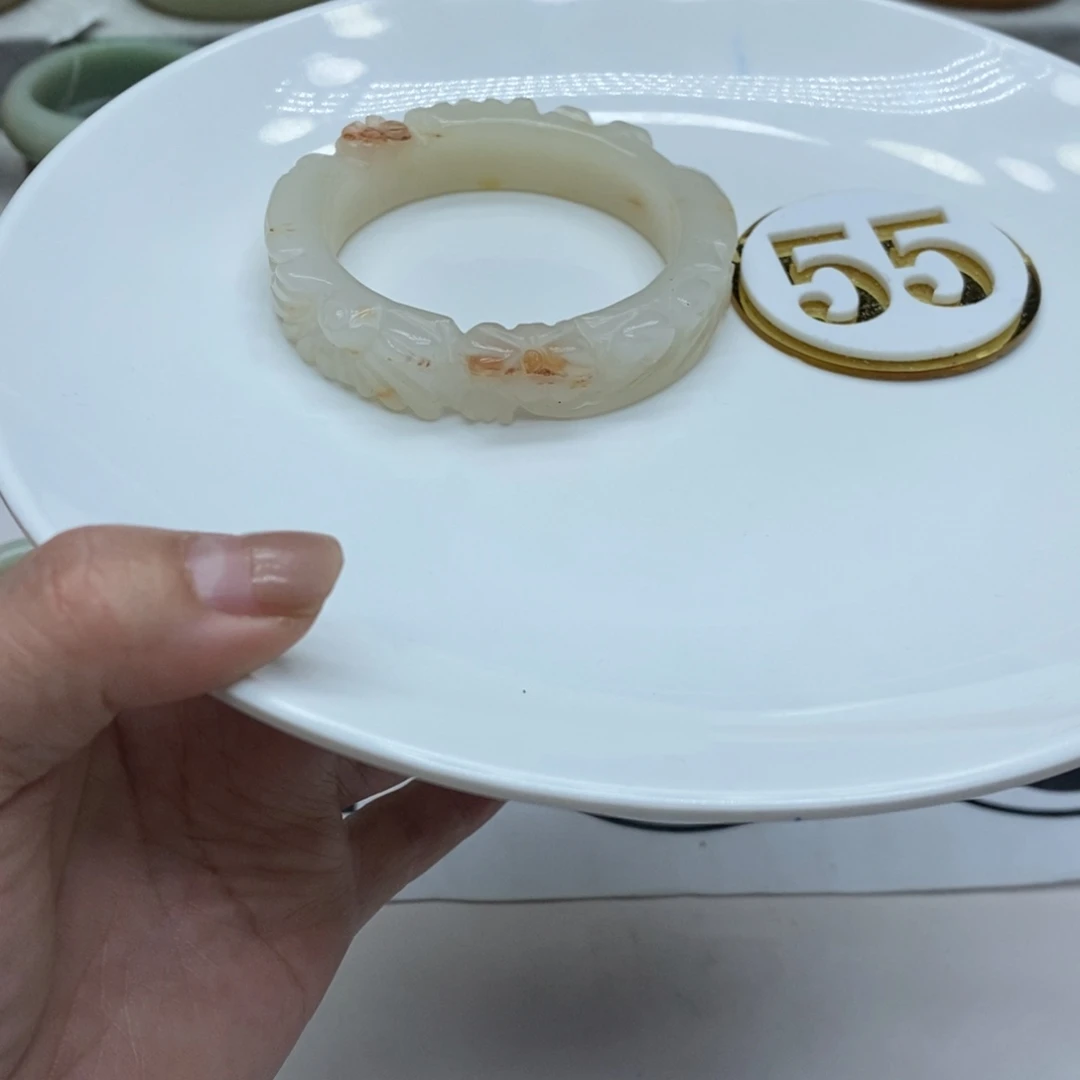 石英质玉未镶嵌手镯