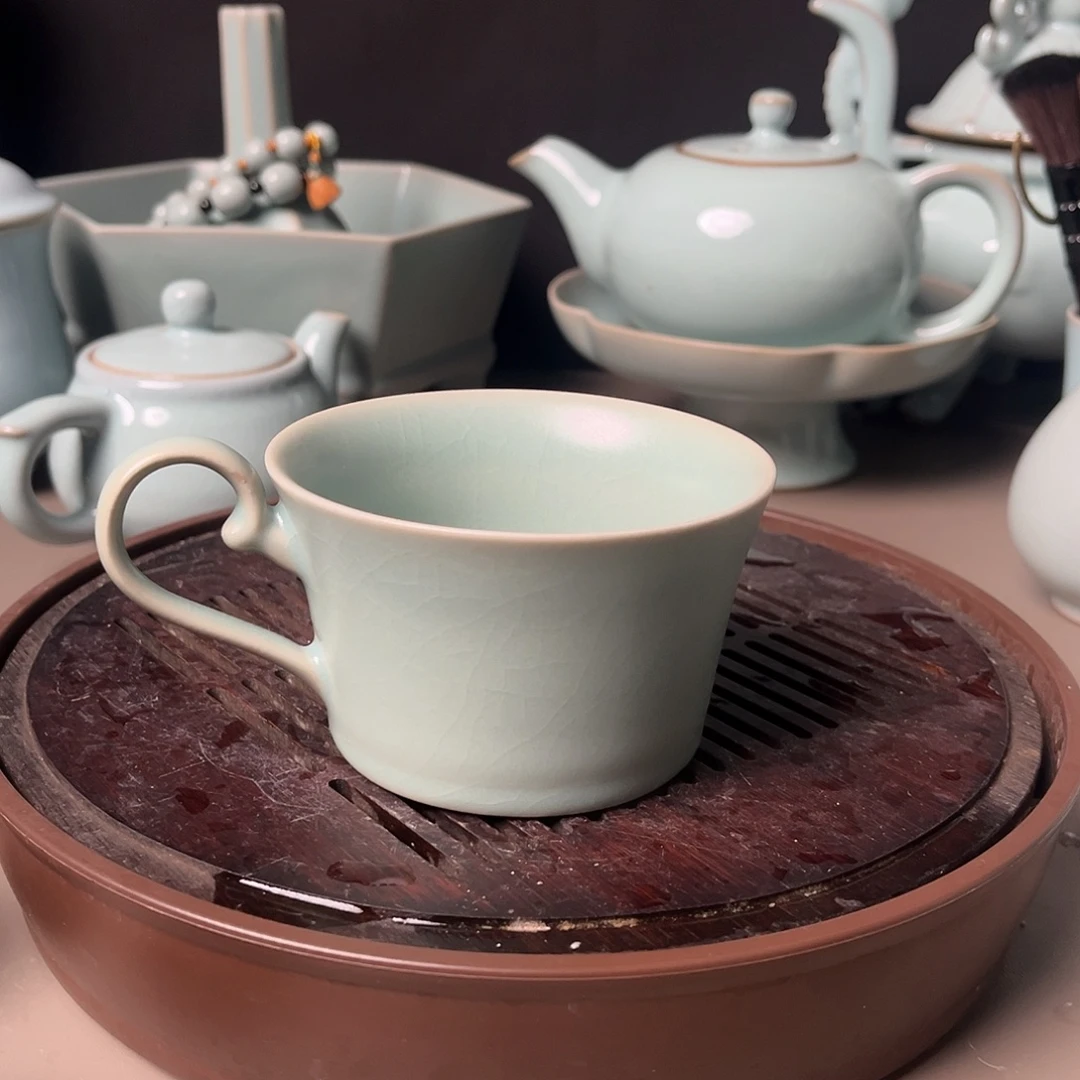 仿古釉水微瑕可乐杯