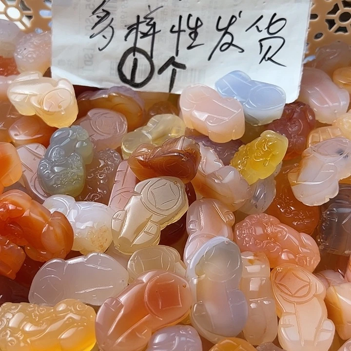 玛瑙/玉髓颈饰未镶嵌