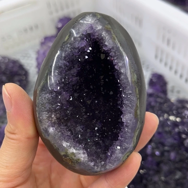 水晶珠宝半成品未镶嵌紫晶蛋