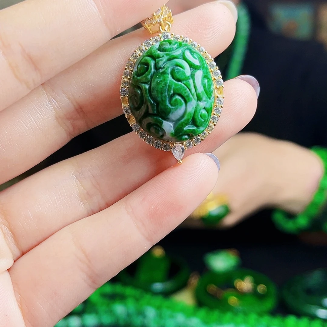 颈饰银S925镶嵌翡翠多样性