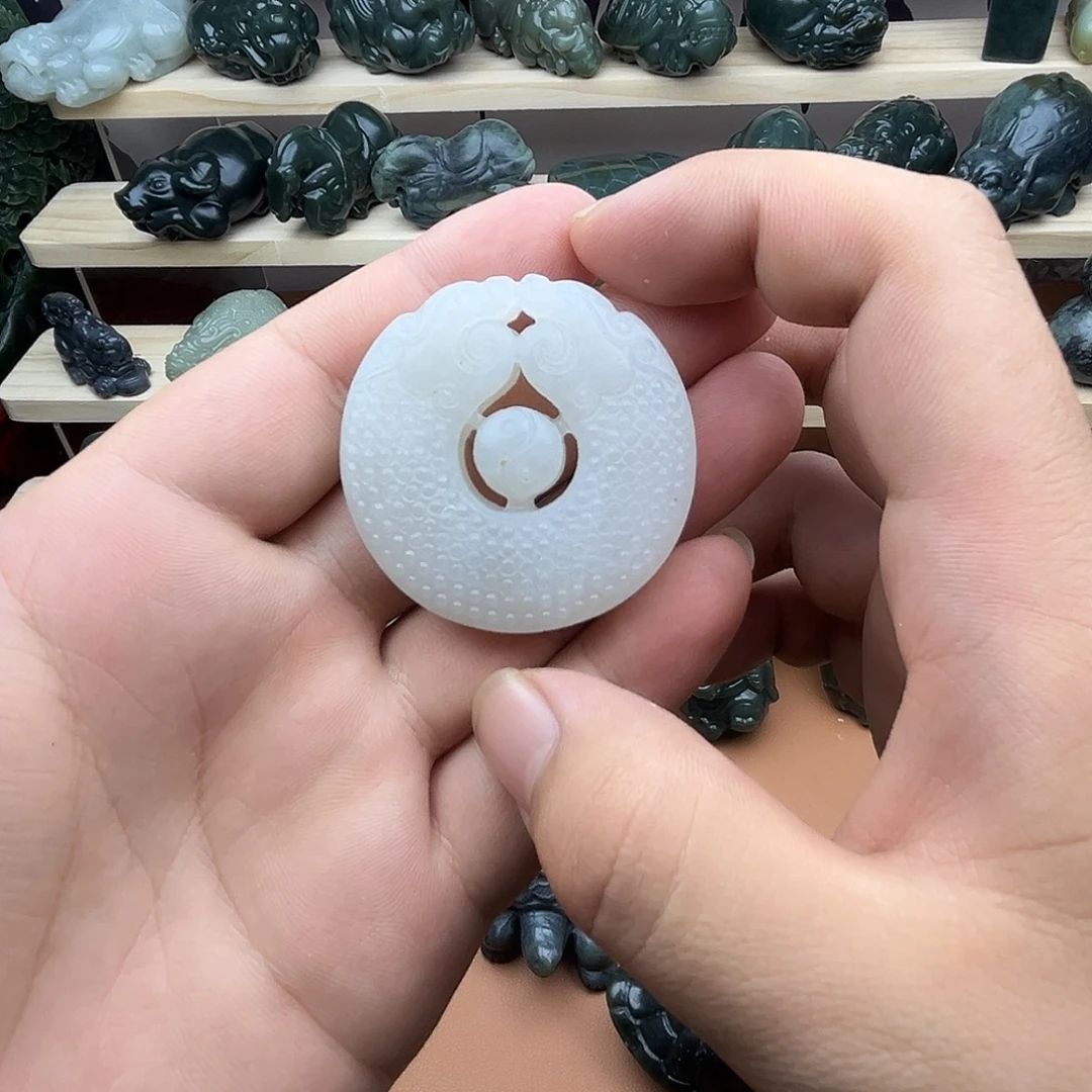 和田玉未镶嵌挂件