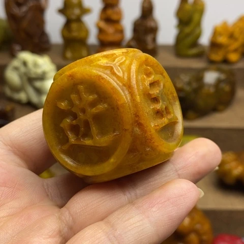 蛇纹石玉未镶嵌颈饰14