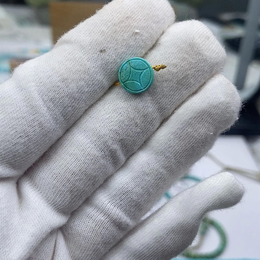 绿松石未镶嵌珠宝奇石