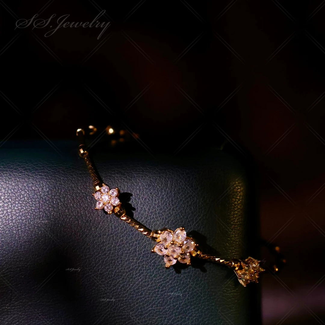 925银合成锆石手链 轻奢弹力花花太阳花手环三重太阳花手链百搭