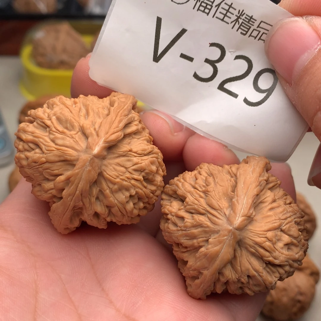 文玩核桃把件42南疆石…………….