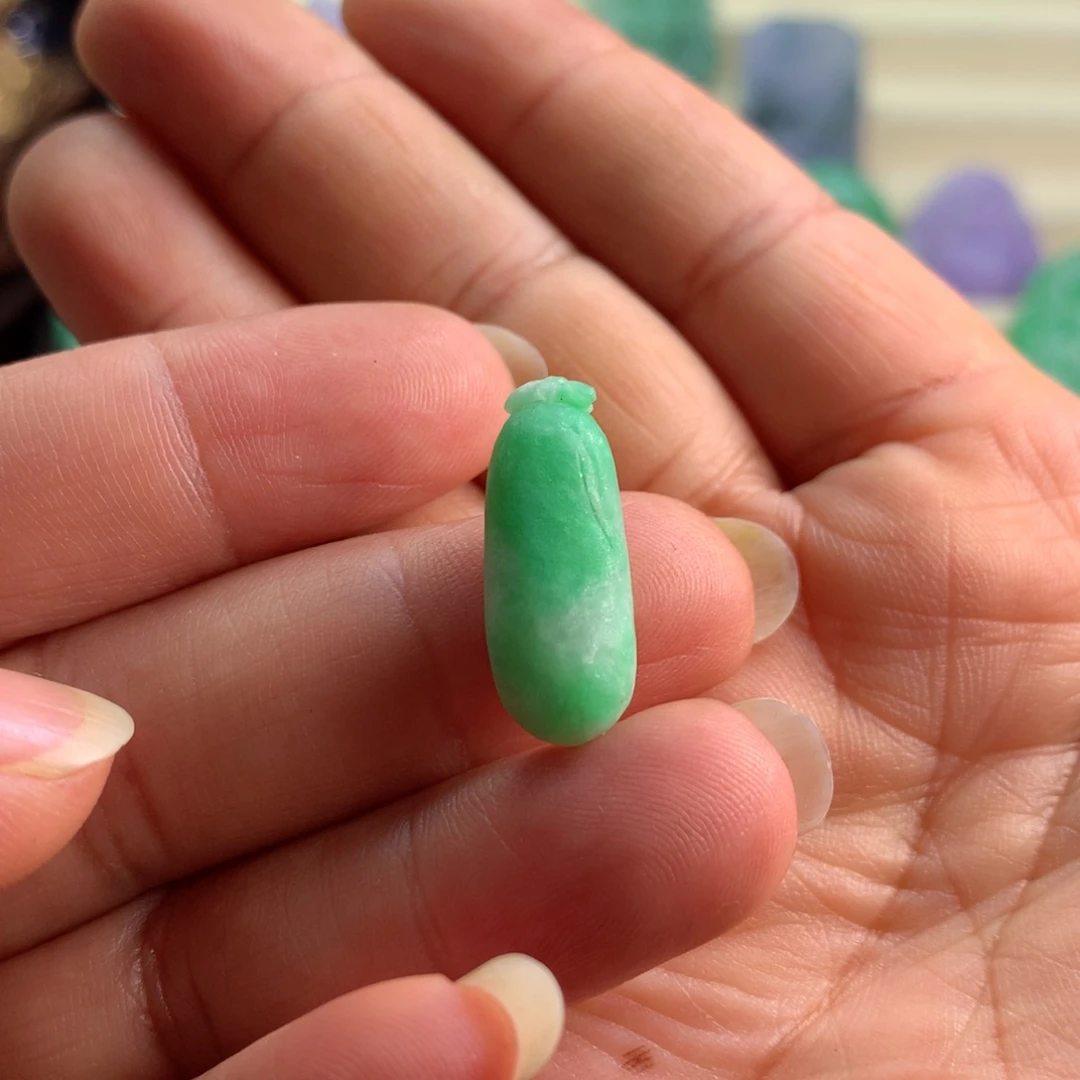 未镶嵌定制翡翠翡翠