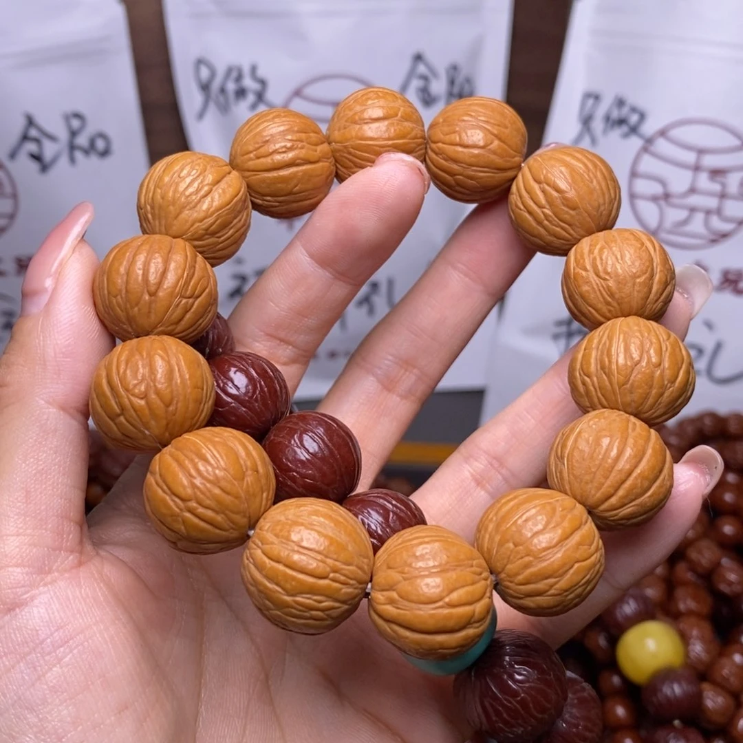 猴头核桃手串聚宝盆