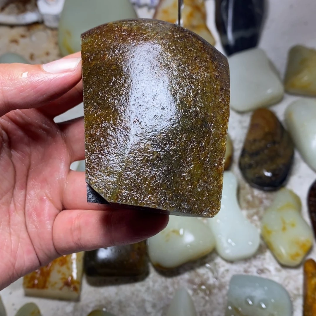 飞***翔和田玉未镶嵌定制和田玉