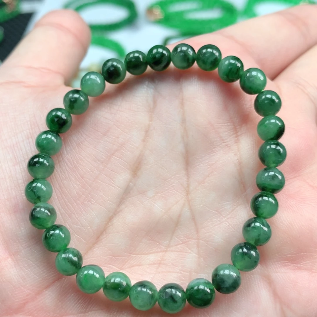 翡翠手链未镶嵌翡翠