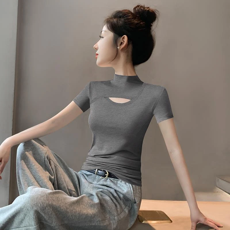 暗灰色镂空针织短袖T恤女2025夏季新款辣妹别致设计感小高领上衣