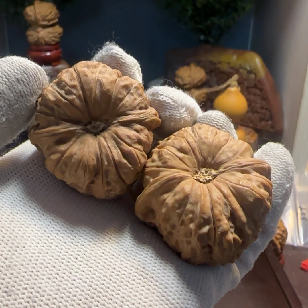 文玩核桃把件大凹底南瓜