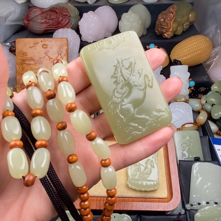 新疆昆仑山料一物一拍