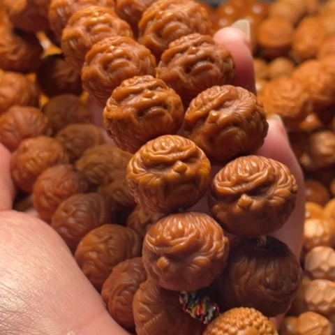 手串猴头核桃天***.舞台