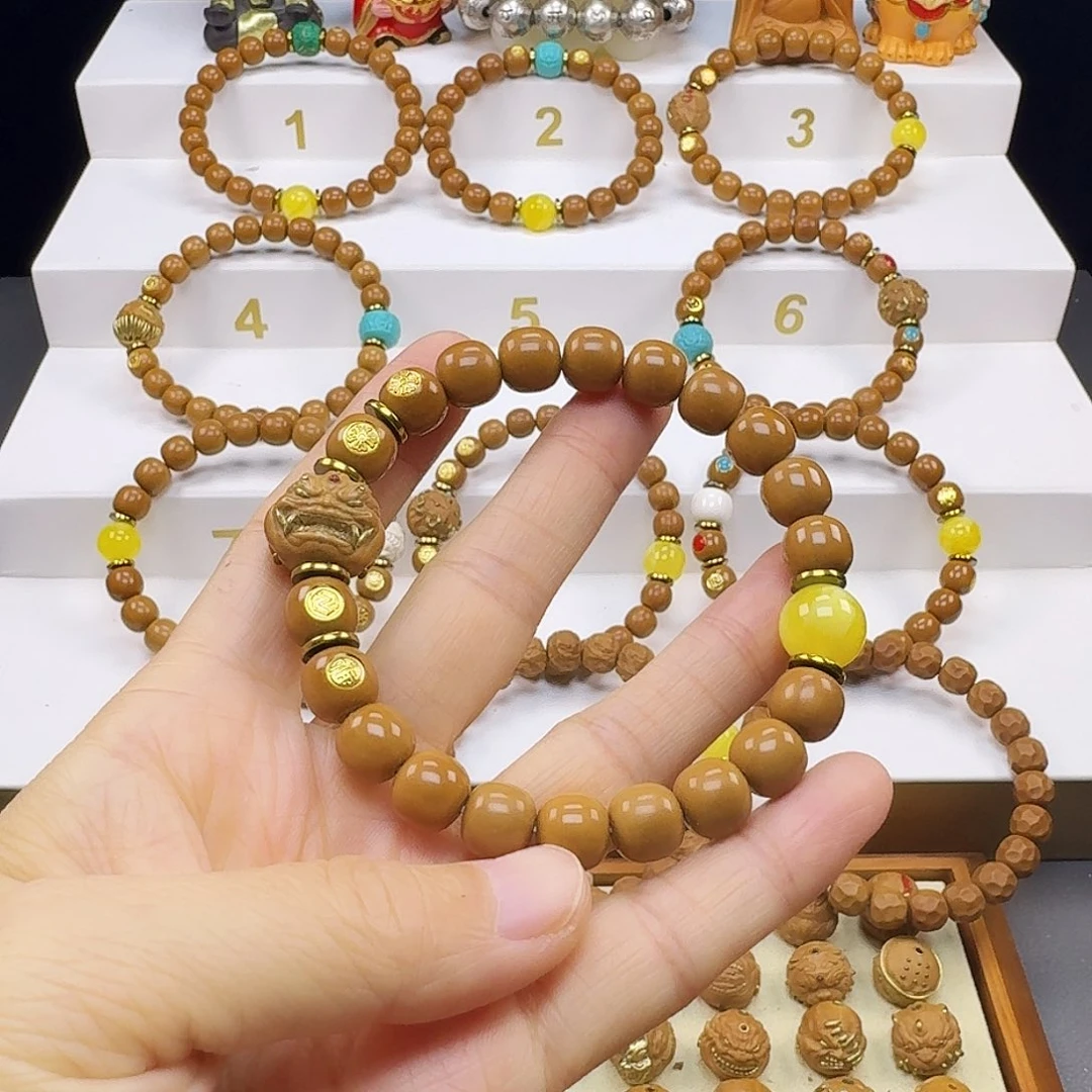 图****吊坠猴头核桃猴头手串