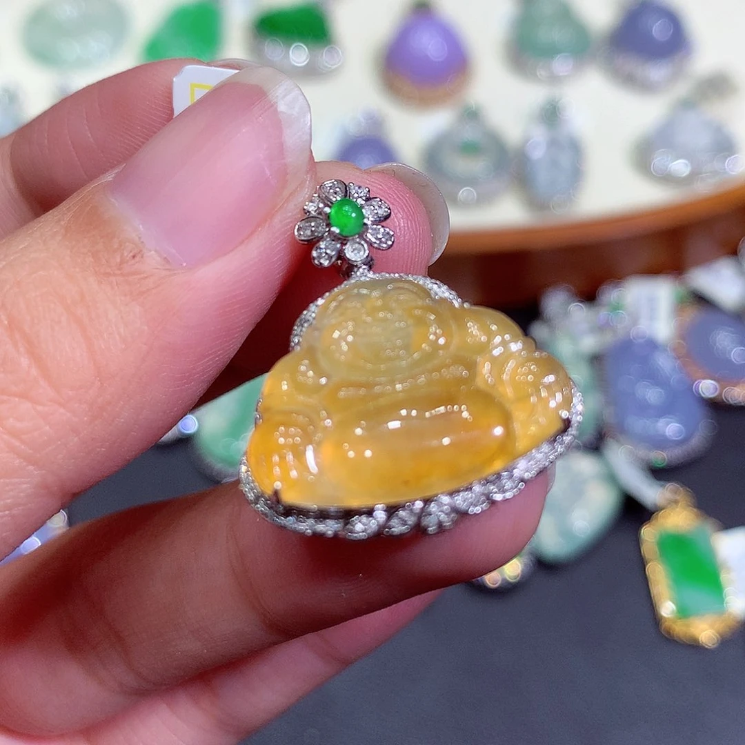 翡翠吊坠(不含链)18K金镶嵌