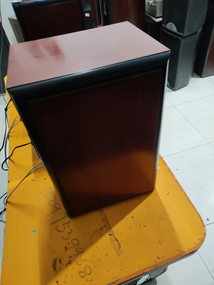 书架音响配件，不包邮，不退换