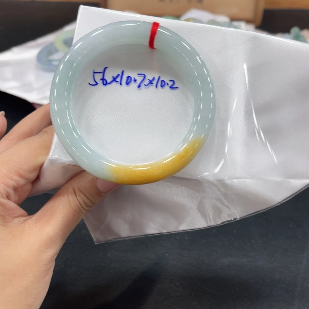 未镶嵌手镯翡翠翡翠