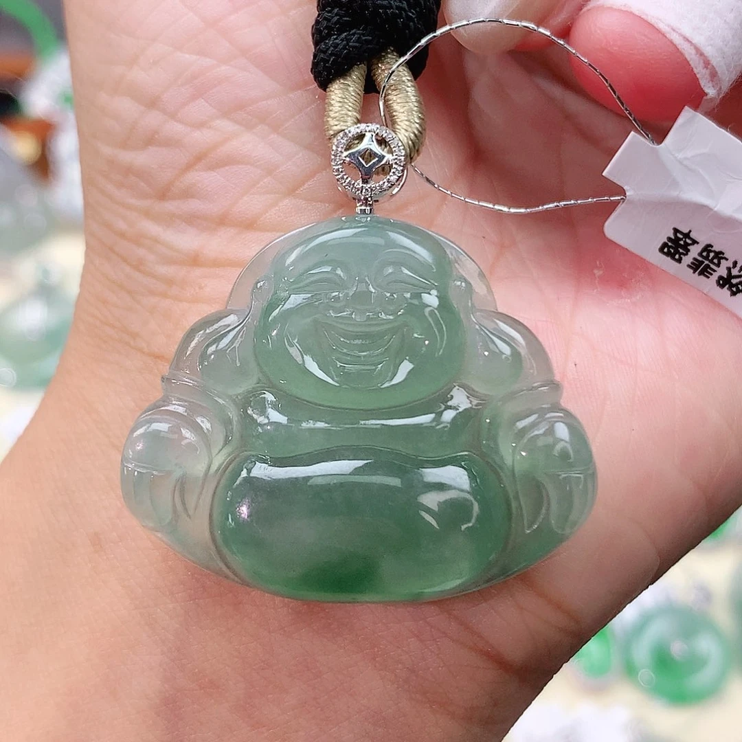 颈饰18K金镶嵌翡翠佛公