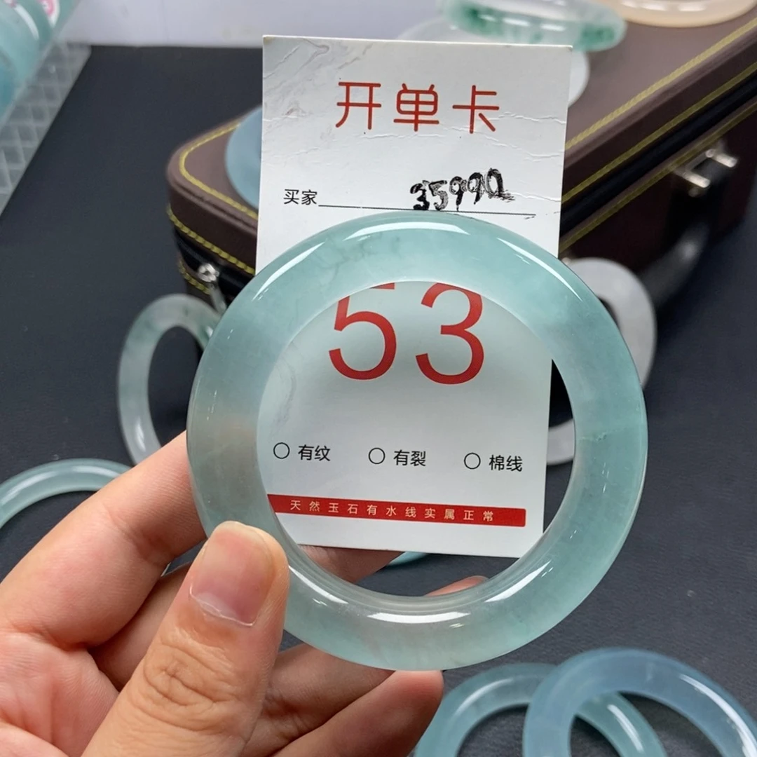 未镶嵌手镯石英质玉古***品