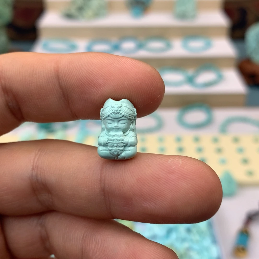 绿松石配饰未镶嵌