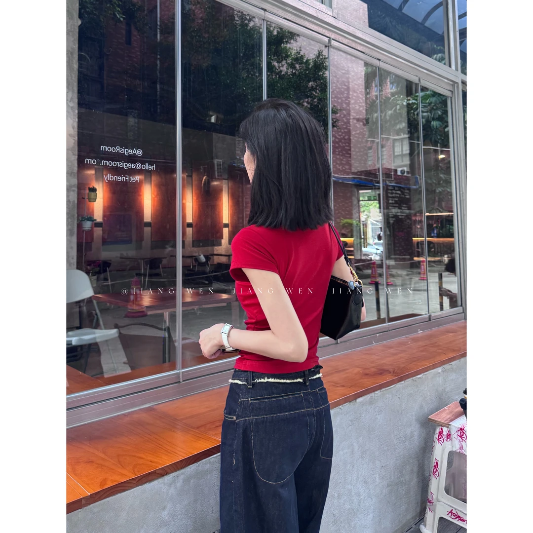 【卡戴珊TEE】“莱赛尔”自带胸垫正肩卡腰褶皱显瘦短袖T恤