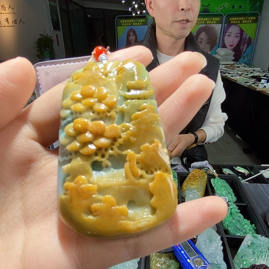 颈饰未镶嵌翡翠翡翠