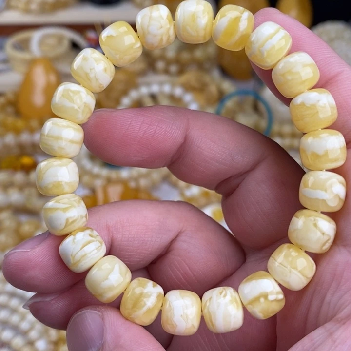 队***枪手链蜜蜡未镶嵌手串13.18克