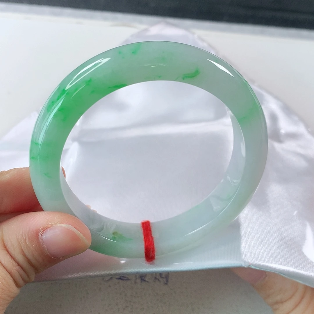 翡翠手镯未镶嵌①③②