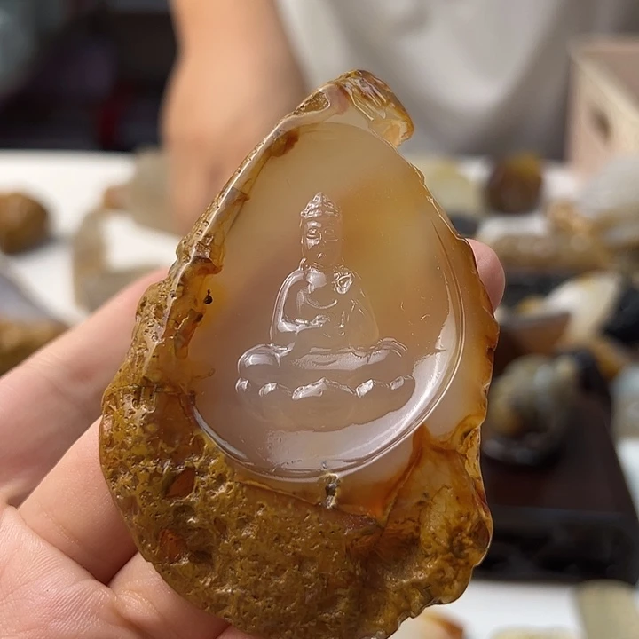 未镶嵌颈饰玛瑙/玉髓